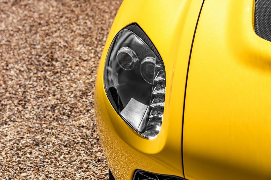 Детали экстерьера Aston Martin V12 Zagato (009) 2013 года  (фото 19 из 58)